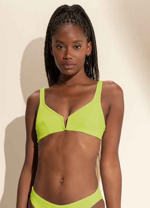 Alternative image -  Top de bikini tipo bralette con aros en forma de V Victory en verde suave de Maaji